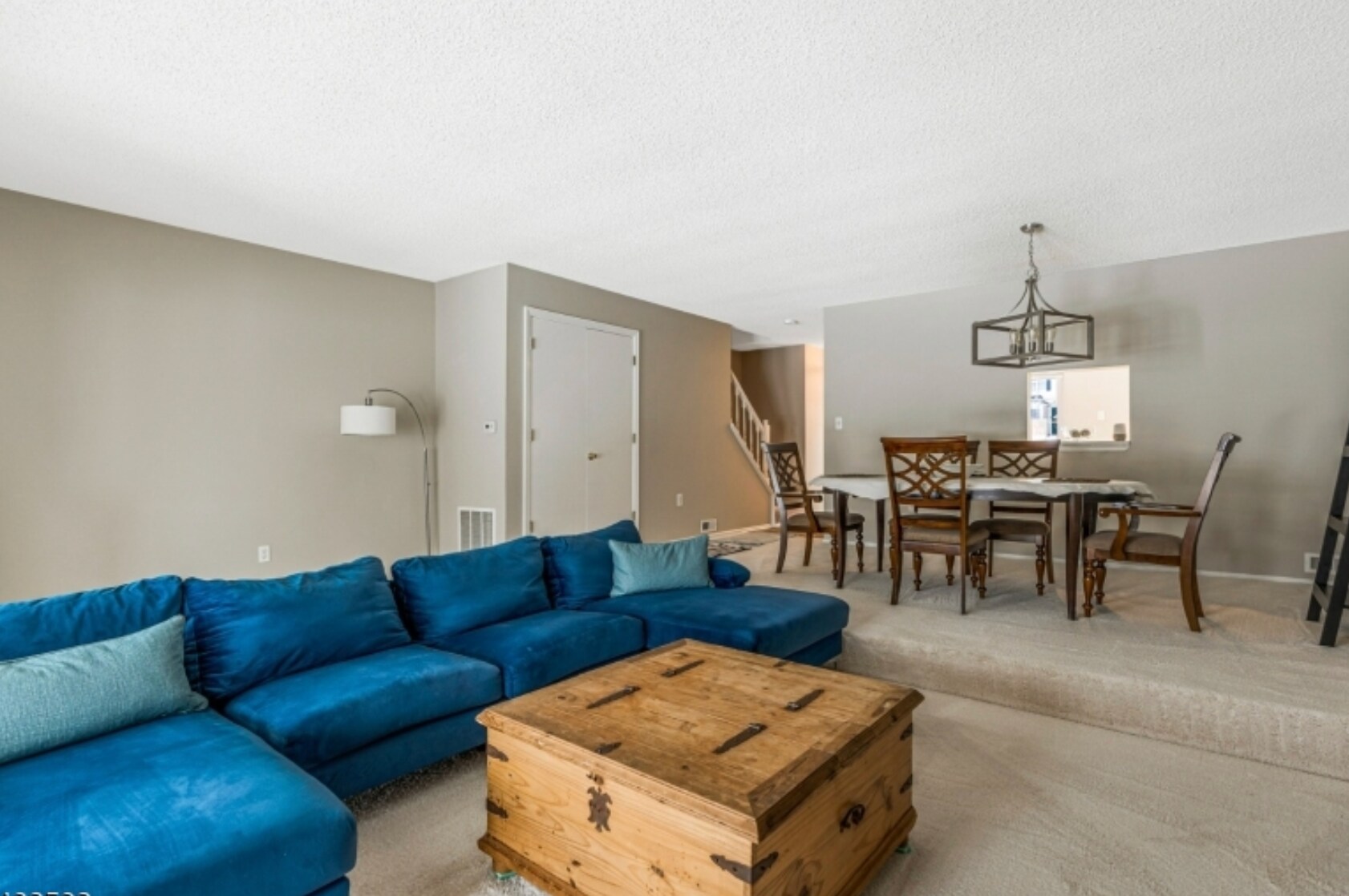 Building Photo - 1407 Doolittle Dr