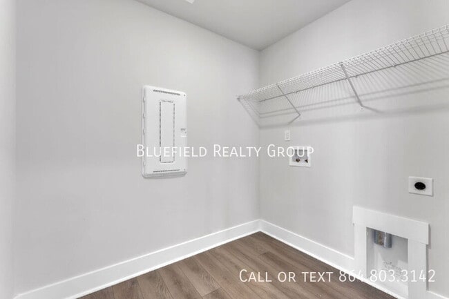 Building Photo - 1317 Algeddis Dr