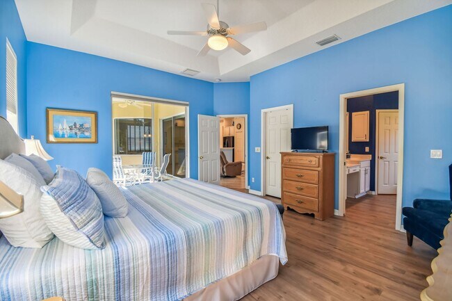 Building Photo - 3 Bed, 2 Bath Single Family Home in Sarasota