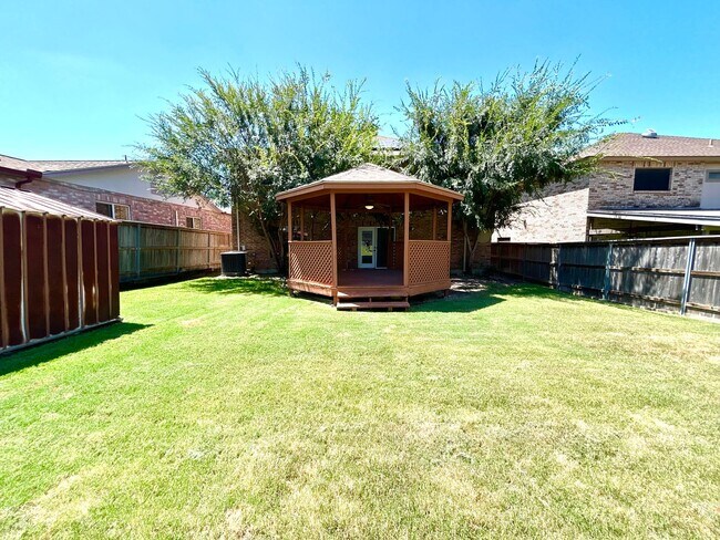 Building Photo - *COMING SOON* Energy-Efficient 4BR Home w/ Solar Panels, Loft & Backyard Oasis!