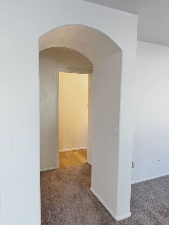 Building Photo - 4 BED, 2.5 BATH HOME IN CIRCLE CROSS RANCH SAN TAN VALLEY, AZ