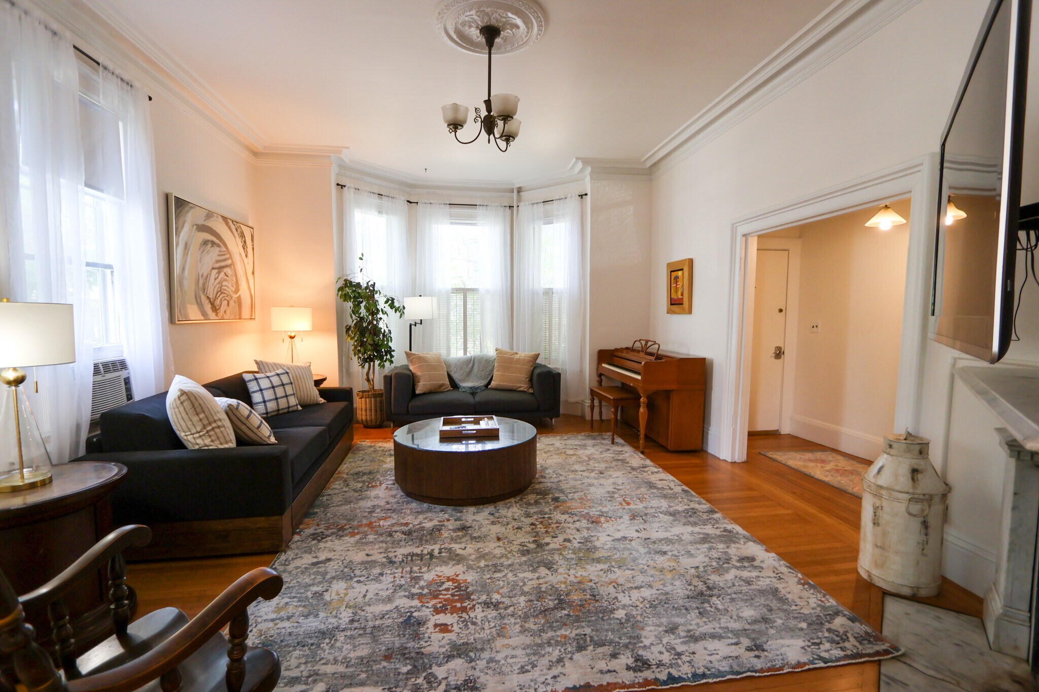 Building Photo - 39 Cypress St