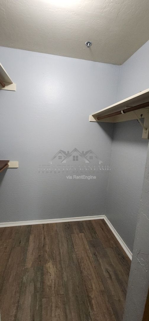 Building Photo - 3031 N Civic Center Plaza