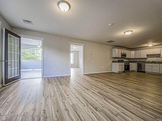 Building Photo - 163 Bianca Wy