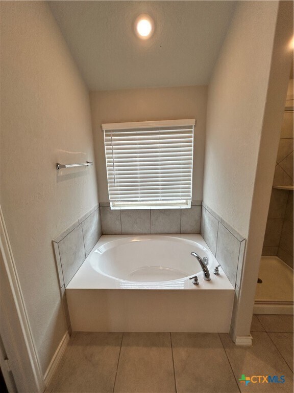 Building Photo - 724 Stonemanor