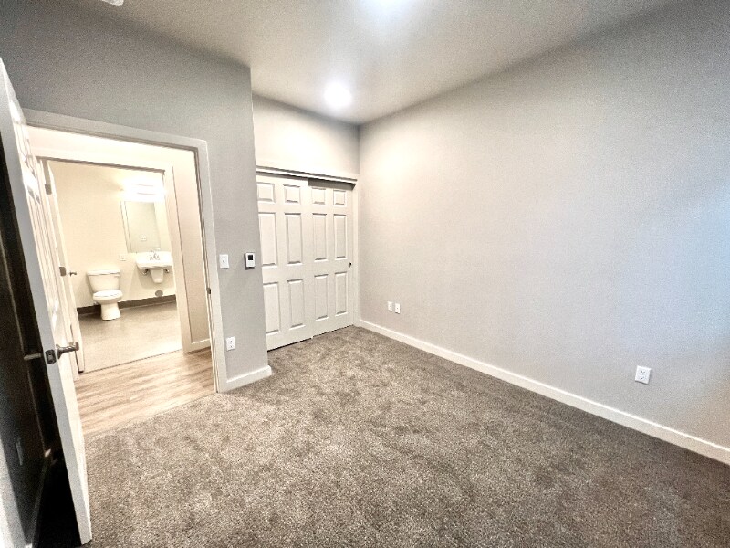 Building Photo - 2330 Yakima Ct
