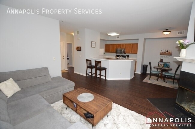 Building Photo - 60H Sandstone Court-