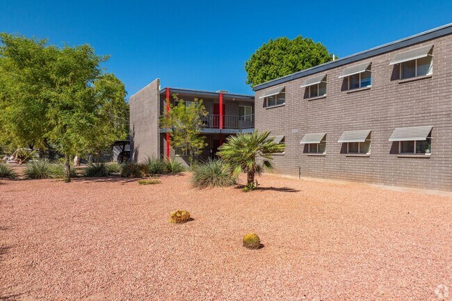 Building Photo - 6502 N 17th Ave