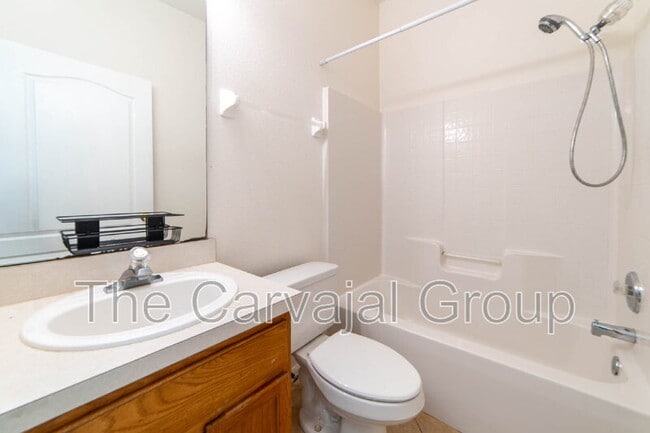 Building Photo - 4434 Waterside Pointe Cir