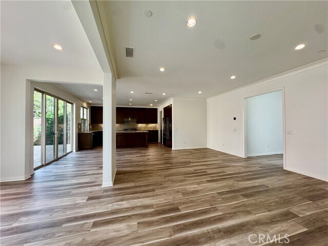 Building Photo - 51 Elmdale