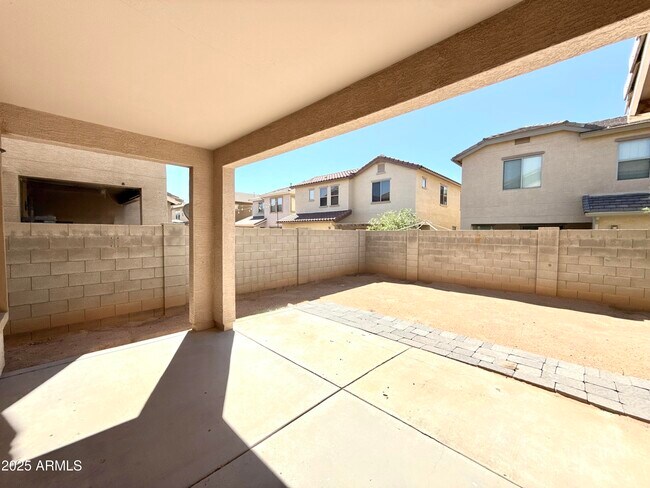 Building Photo - 14587 W Acapulco Ln