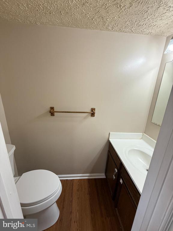 Building Photo - 8625 Reinecke Ct