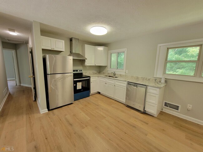 Building Photo - 6628 Stark Ct