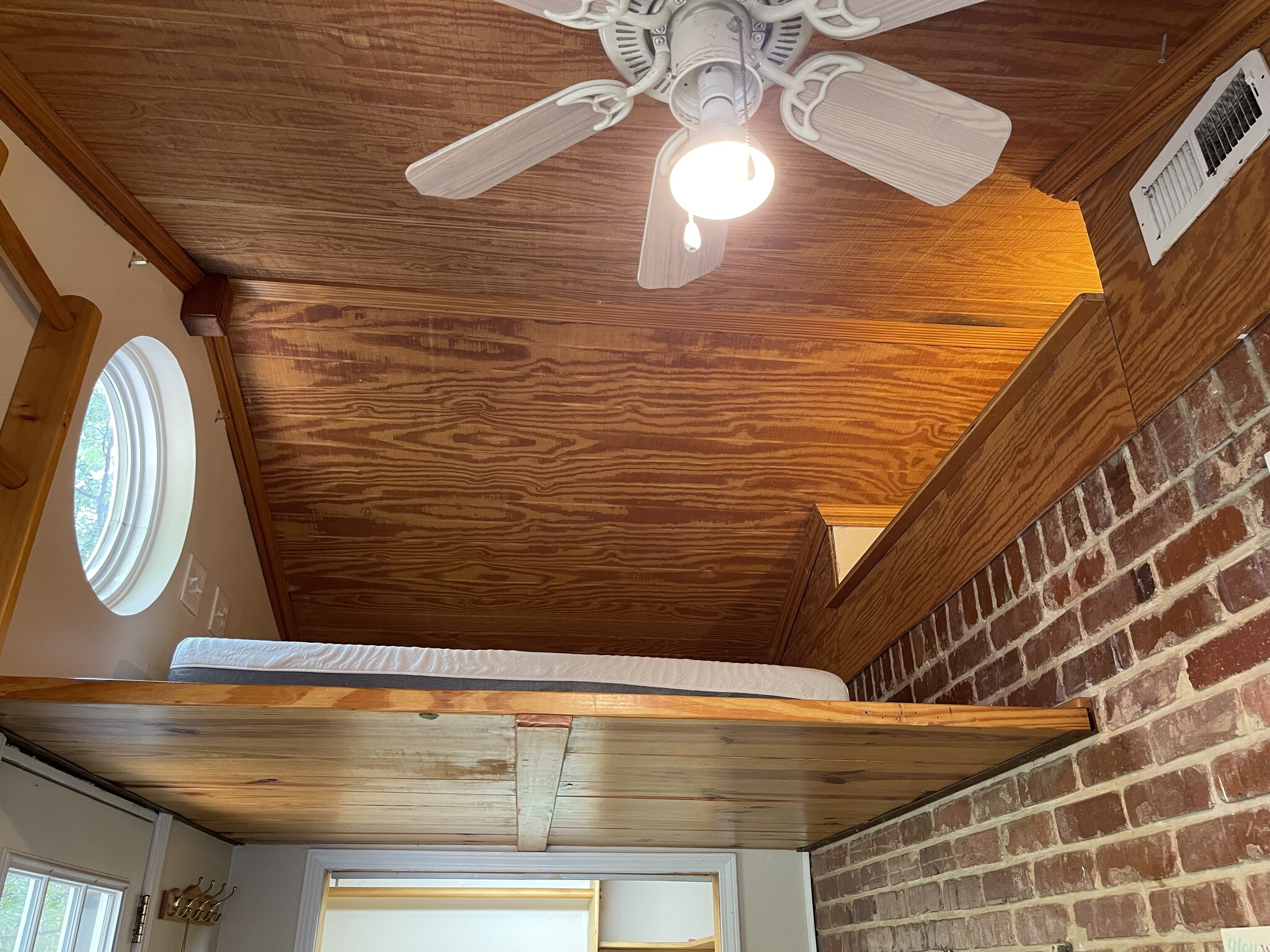 Building Photo - 9750 Owl Nest Rd