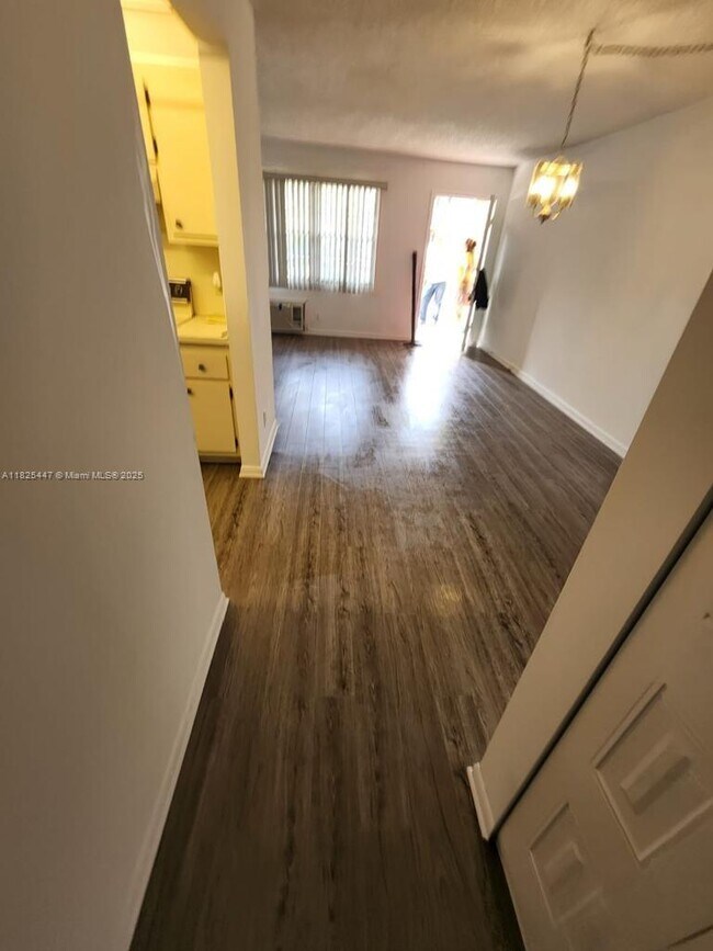Building Photo - 151 SW 134th Way