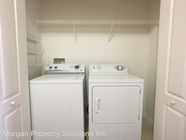 Building Photo - 10926 Savannah Wood Ct