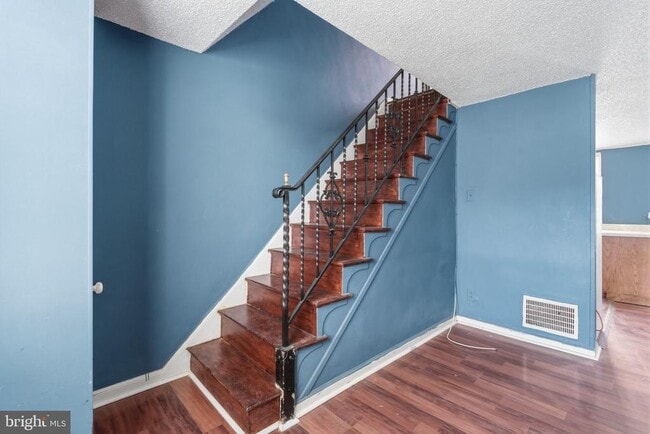 Building Photo - 4802 Alcott St