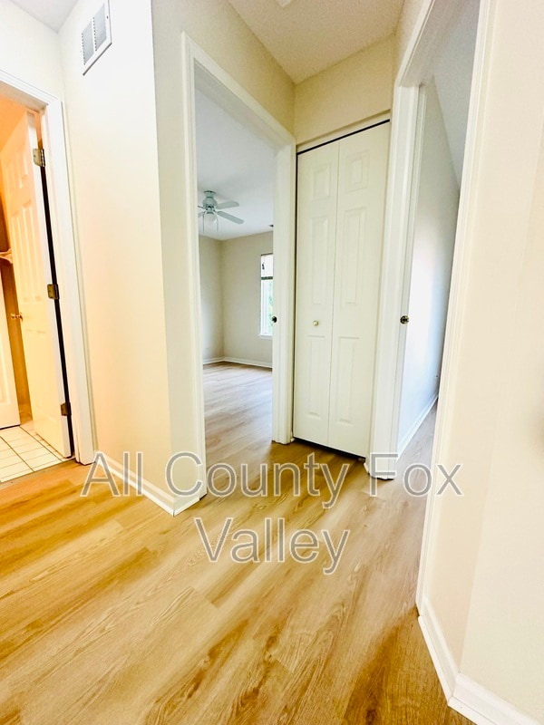 Building Photo - 2842 Cedar Glade Dr