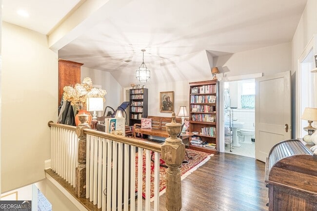 Building Photo - 1878 Cambridge Ave