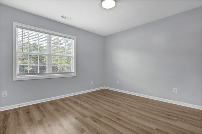 Building Photo - 1402 Old Folkstone Rd., Unit 2