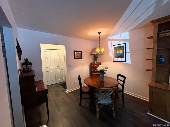 Building Photo - 26 Layton Ave