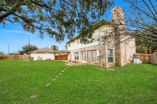 Building Photo - 6227 Paddle Wheel Dr