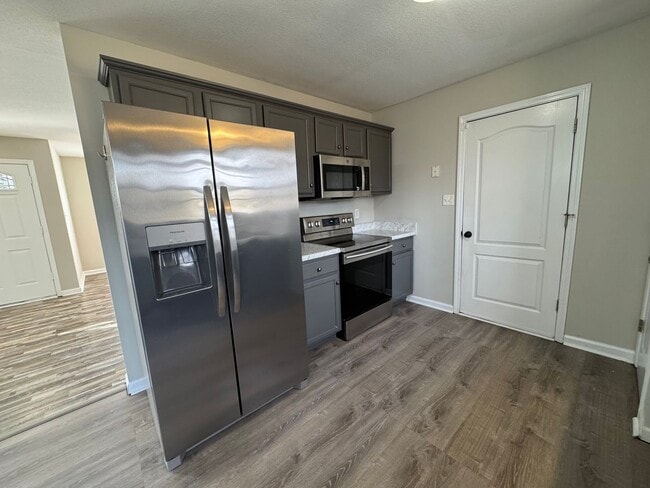 Building Photo - Beautiful Single Family Home