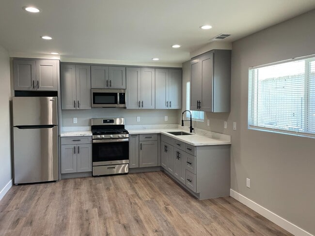 Building Photo - 230 Miramonte Ave