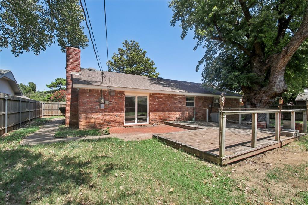 Building Photo - 1428 Aladdin St
