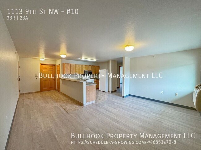 Building Photo - 1113 9th St NW