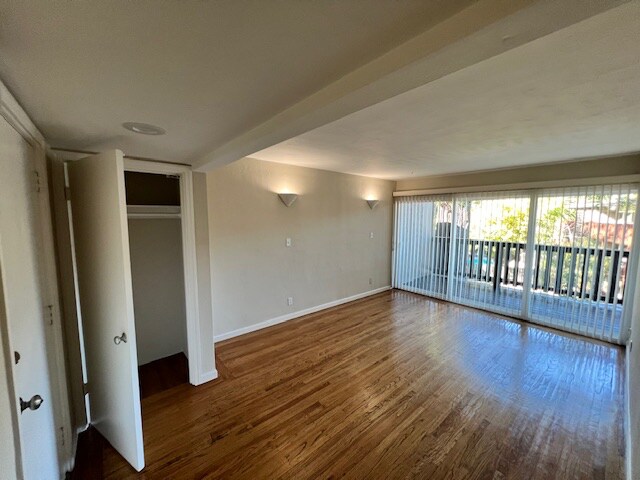 Building Photo - 1115 Sir Francis Drake Blvd