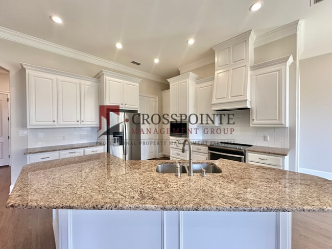 Building Photo - 3 Bedroom 2 Bath Near Three Lakes MS!