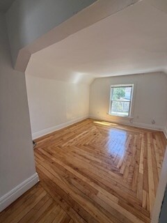 Building Photo - 403 W Eleventh St