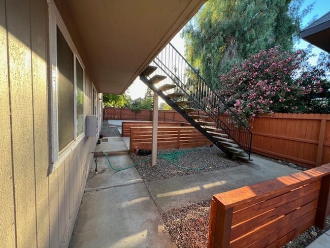 Building Photo - Beautifully Renovated 2 Bedroom 1-Bath Apartment – Private Patio • Downstairs Unit • Prime Location