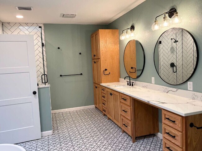 Building Photo - $200.00 Off The First Month's Rent!