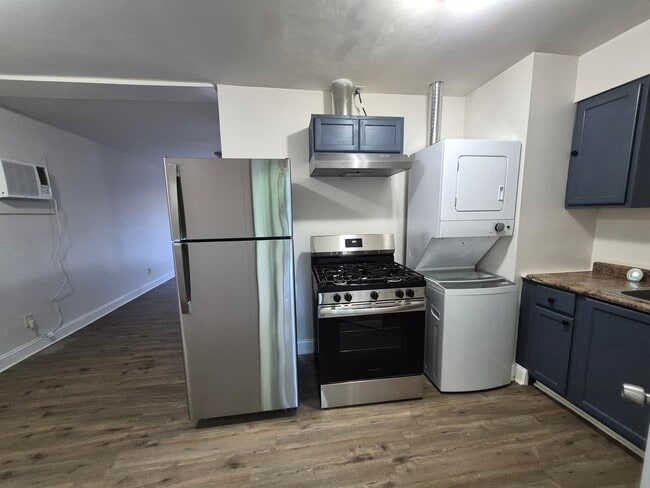 Building Photo - 3449 Tutwiler Ave