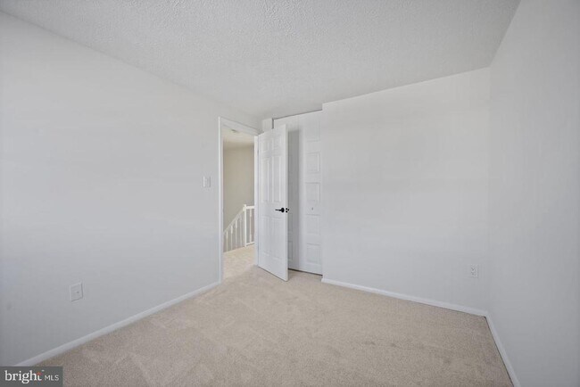 Building Photo - 6909 Doublebrand Ct