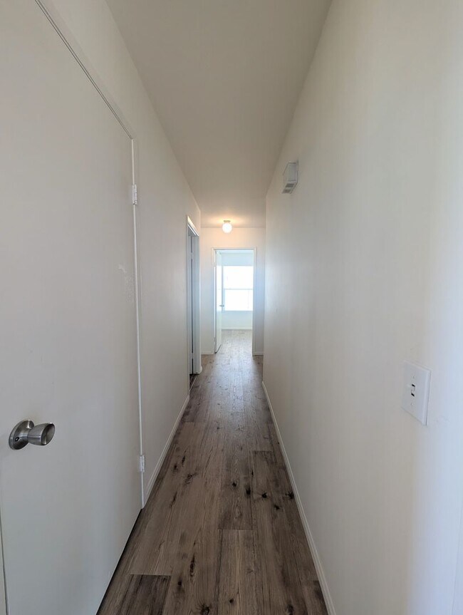Building Photo - Corner Lot Home in Escondido!