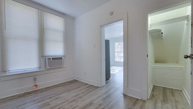 Building Photo - Charming 1-Bedroom Apartment in Sherman!