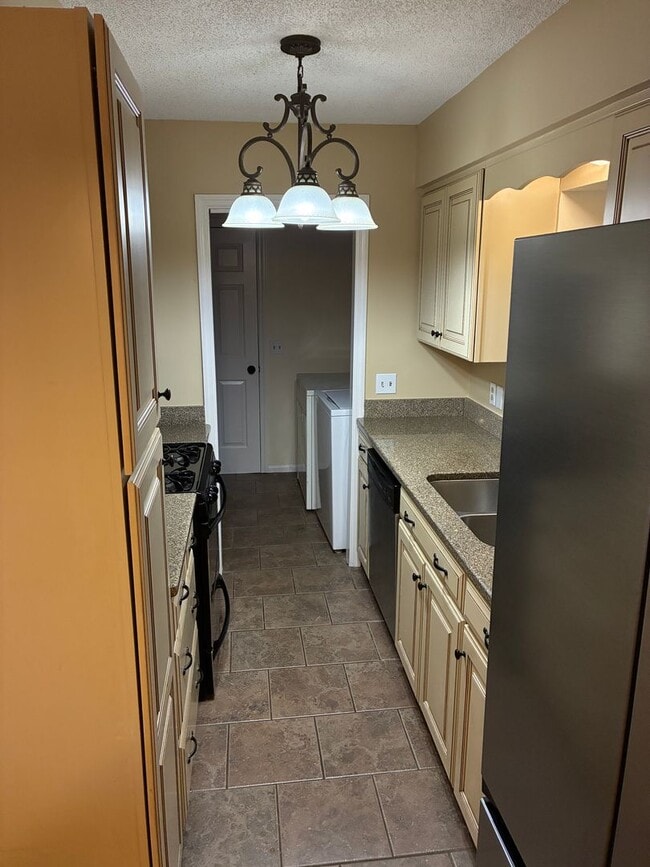 Building Photo - 1424 Trade Winds Ct