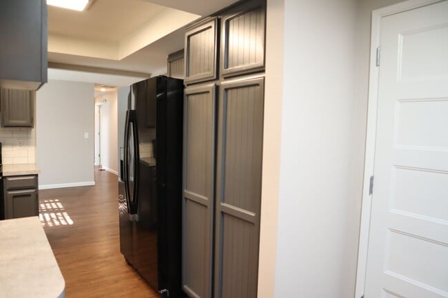 Building Photo - 10111 NE Tanglewood Dr