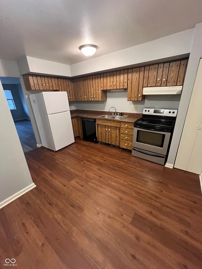 Building Photo - 1325 Millerwood Ct