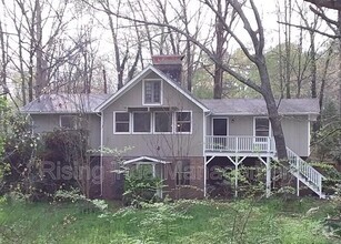 Building Photo - 8624 Driftwood Dr