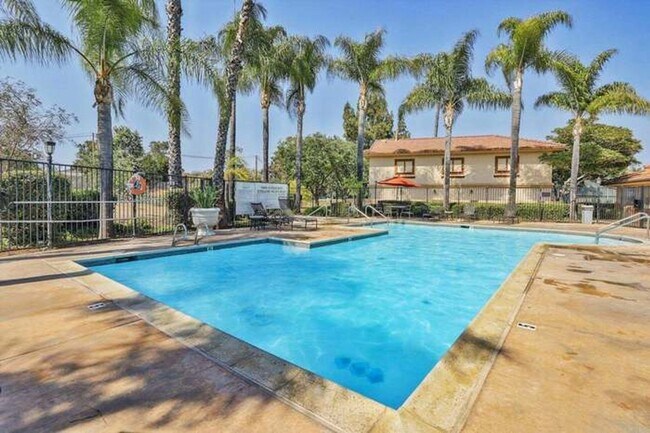Building Photo - 1 bed 1 ba home Available Now- Rancho San ...