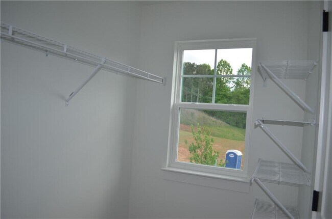 Building Photo - 28 Trace Blf