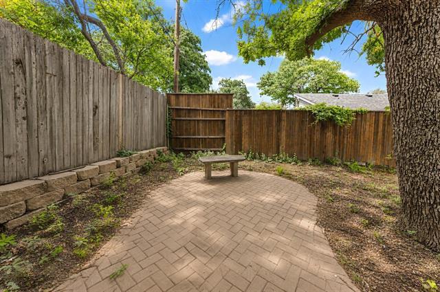 Building Photo - 3902 Helmsford Dr