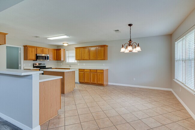 Building Photo - 6718 Valley Branch Dr