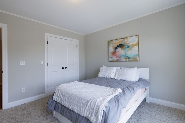 Building Photo - Beautiful home in Charleston walk community!