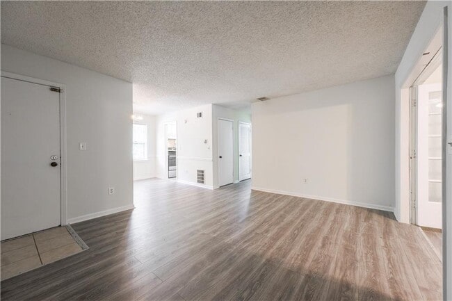 Building Photo - 92 De Arc Pl NW