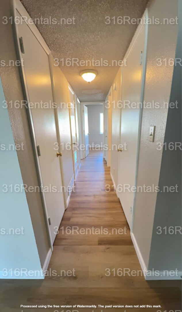 Building Photo - $675 - COMING SOON! SECTION 8/ Housing Voucher approved 2 bedroom / 1 bathroom - Newly remodeled ...